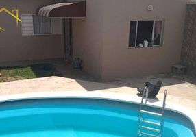 Casa com 2 Quartos à venda, 190m²