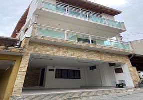 Casa de Condomínio com 4 Quartos à venda, 264m²