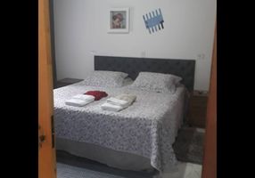 Sobrado com 5 Quartos à venda, 250m²