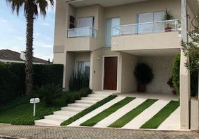 Casa de Condomínio com 5 Quartos à venda, 348m²