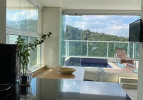 Apartamento com 4 Quartos para alugar, 284m²
