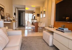 Apartamento com 2 Quartos à venda, 56m²