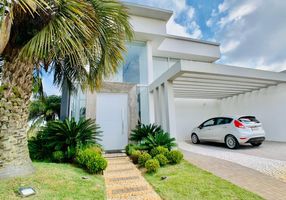 Sobrado com 4 Quartos à venda, 200m²