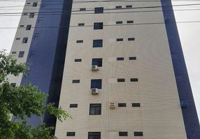 Apartamento com 3 Quartos para alugar, 120m²