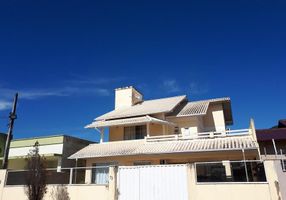 Sobrado com 4 Quartos à venda, 189m²