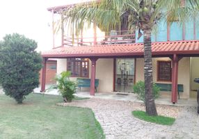 Sobrado com 2 Quartos à venda, 224m²