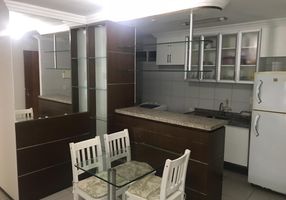 Apartamento com 2 Quartos para alugar, 78m²