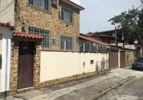 Apartamento com 3 Quartos à venda, 100m²