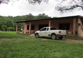 Chácara com 3 Quartos à venda, 30000m²