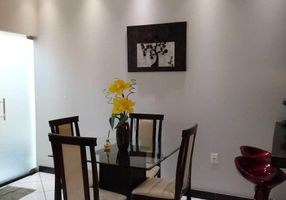 Casa de Condomínio com 5 Quartos à venda, 138m²