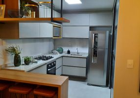 Casa de Condomínio com 3 Quartos à venda, 84m²