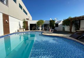 Casa com 3 Quartos à venda, 157m²