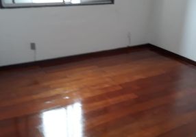 Apartamento com 4 Quartos para alugar, 118m²