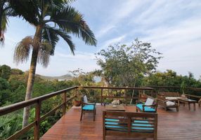 Casa com 3 Quartos para alugar, 150m²