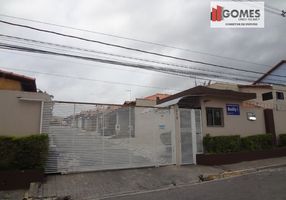 Casa com 2 Quartos à venda, 79m²