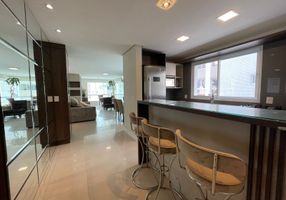 Apartamento com 3 Quartos à venda, 145m²