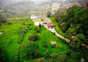 Fazenda/Sítio com 3 Quartos à venda, 266m²