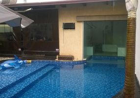 Sobrado com 3 Quartos à venda, 310m²