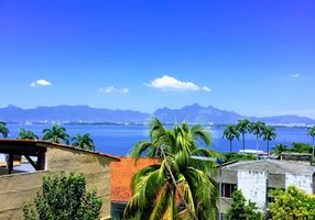 Casa com 5 Quartos à venda, 249m²