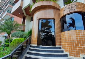 Apartamento com 3 Quartos à venda, 111m²