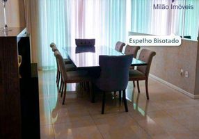 Apartamento com 4 Quartos à venda, 195m²