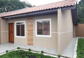 Casa com 2 Quartos à venda, 42m²