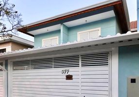 Sobrado com 3 Quartos à venda, 125m²