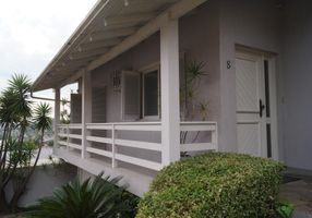 com 3 Quartos para alugar, 240m²