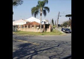 com 4 Quartos para alugar, 220m²
