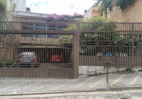 Casa com 4 Quartos à venda, 262m²