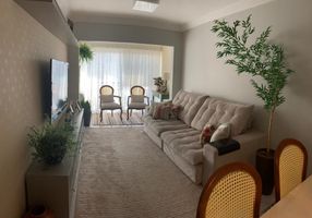 Apartamento com 3 Quartos à venda, 93m²