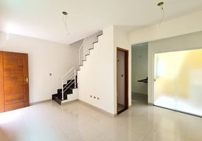 Casa de Condomínio com 2 Quartos à venda, 69m²