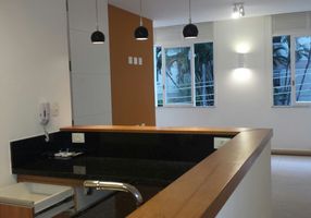 Apartamento com 1 Quarto para alugar, 70m²