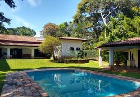 Casa de Condomínio com 6 Quartos para venda ou aluguel, 662m²