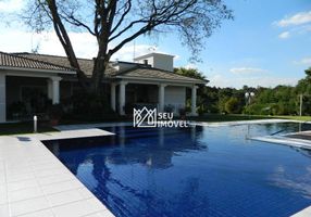 Casa de Condomínio com 4 Quartos para venda ou aluguel, 550m²