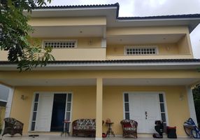 Casa de Condomínio com 6 Quartos à venda, 400m²