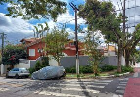 Sobrado com 3 Quartos à venda, 200m²