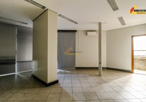 Ponto Comercial para alugar, 70m²