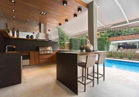 Casa com 4 Quartos à venda, 550m²