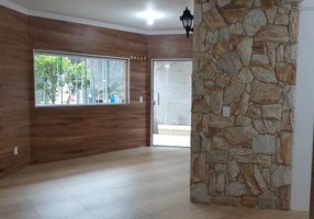 Casa com 3 Quartos à venda, 318m²