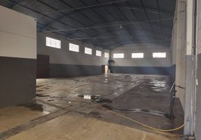 Galpão/Depósito/Armazém à venda, 730m²