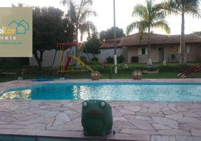 Fazenda/Sítio com 8 Quartos para venda ou aluguel, 400m²
