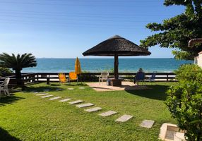 Casa de Condomínio com 4 Quartos à venda, 280m²