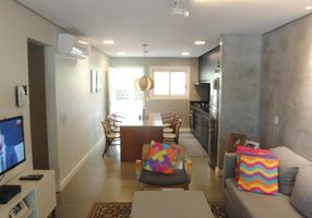 Casa com 2 Quartos à venda, 112m²