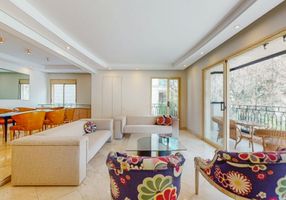 Apartamento com 3 Quartos à venda, 171m²