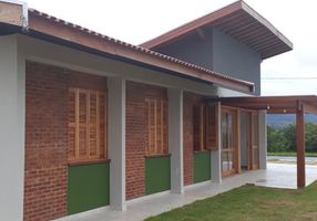 Casa de Condomínio com 3 Quartos à venda, 150m²
