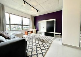 Apartamento com 1 Quarto para alugar, 70m²