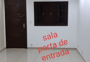 Sobrado com 2 Quartos à venda, 67m²