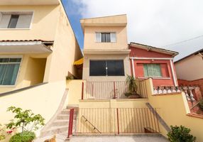Sobrado com 4 Quartos à venda, 250m²