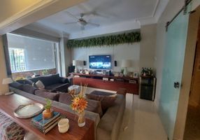 Apartamento com 2 Quartos para alugar, 185m²